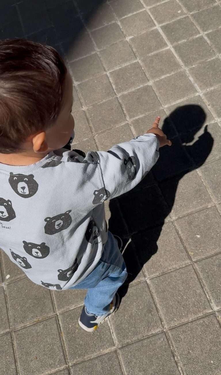 los niños y su sombra