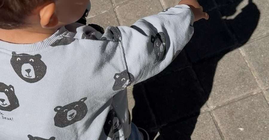 los niños y su sombra